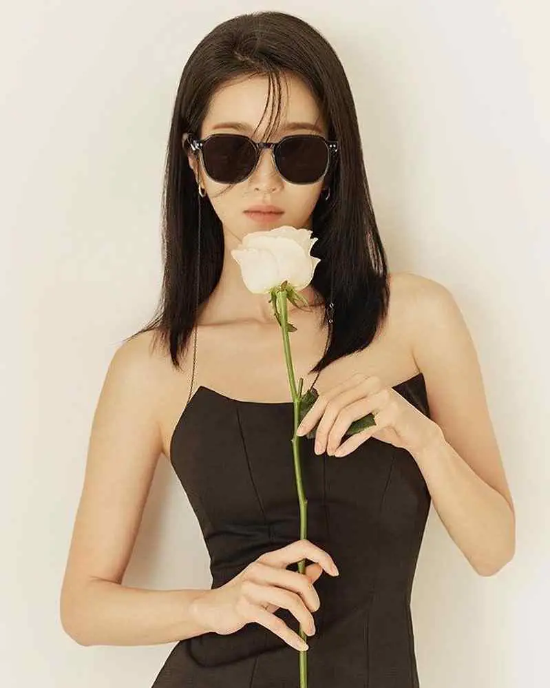 Seo Yea Ji - seo-yea-ji-sexy-3.webp